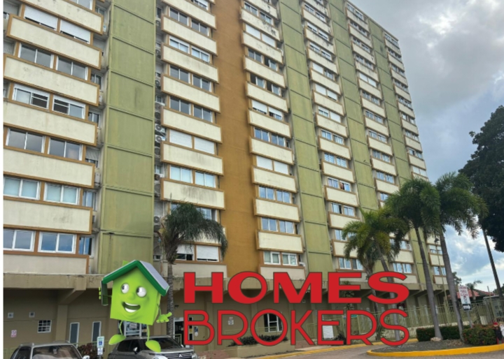 CM_Photogrid_1767541688193